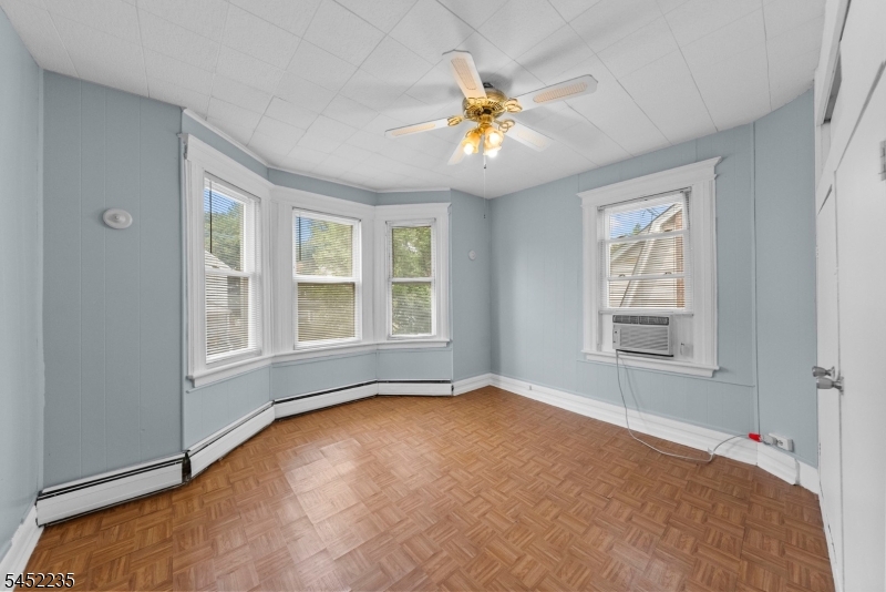 73 Berkeley Ave Property Photo 35