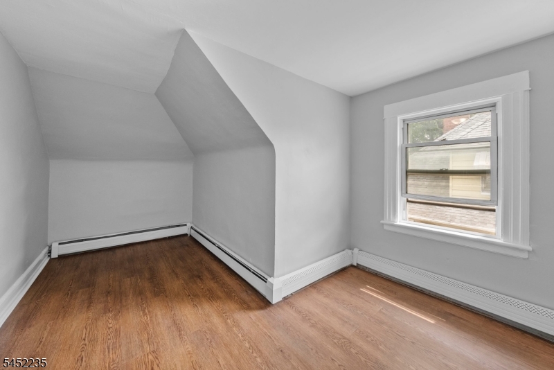 73 Berkeley Ave Property Photo 39