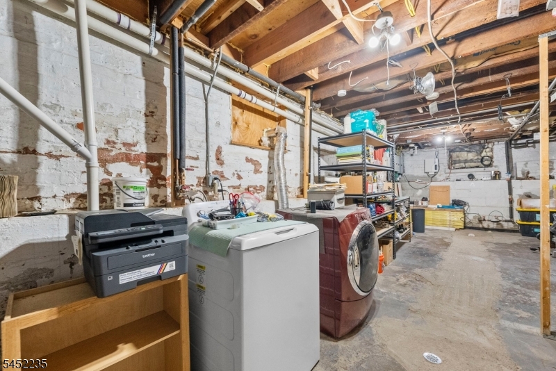 73 Berkeley Ave Property Photo 44