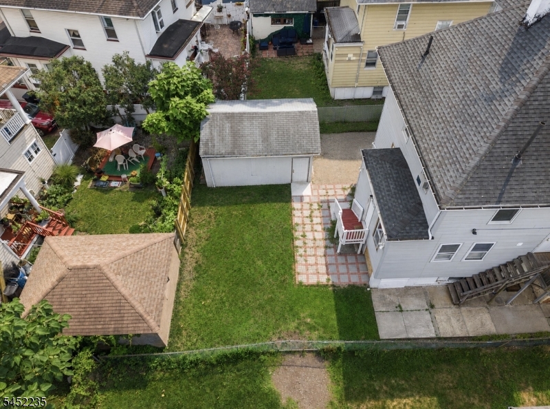 73 Berkeley Ave Property Photo 48