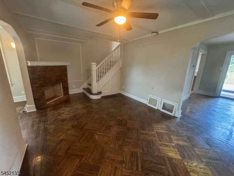1113 Woolley Ave Property Photo 8