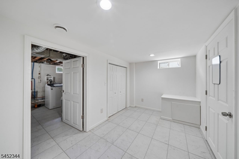23 W Henry Pl Property Photo 15