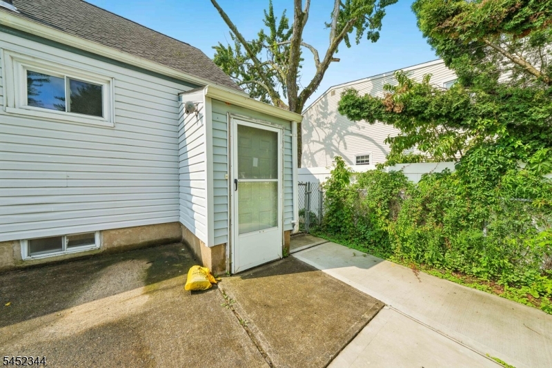 23 W Henry Pl Property Photo 25