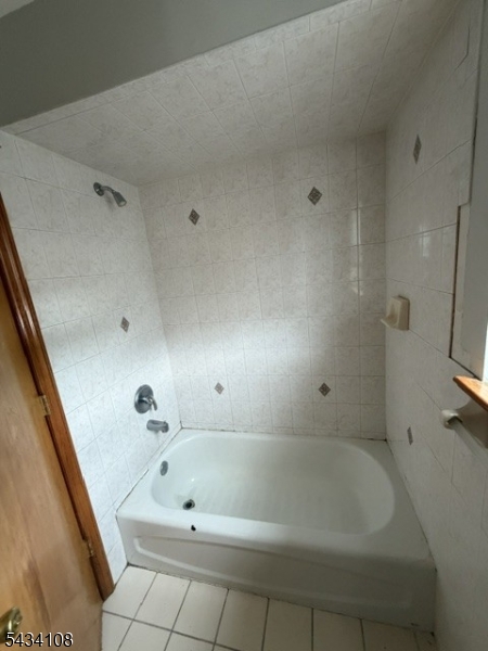 821 Jackson Ave 2 Property Photo 16