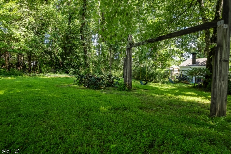 5 Pepper Ln Property Photo 38