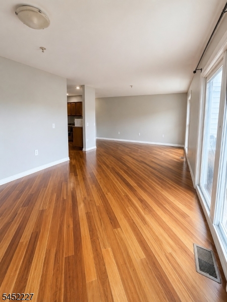 125 The Promenade 125 Property Photo 16
