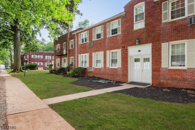 46 F Parkway Village Property Photo 1