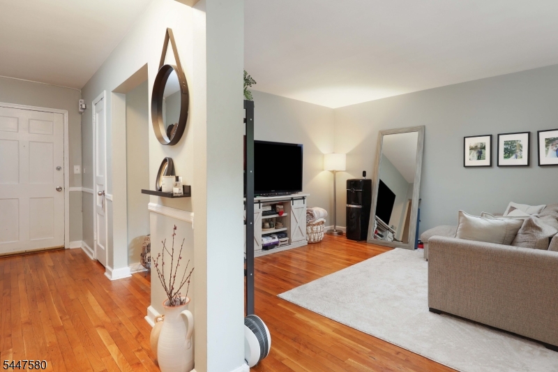 46 F Parkway Village Property Photo 5