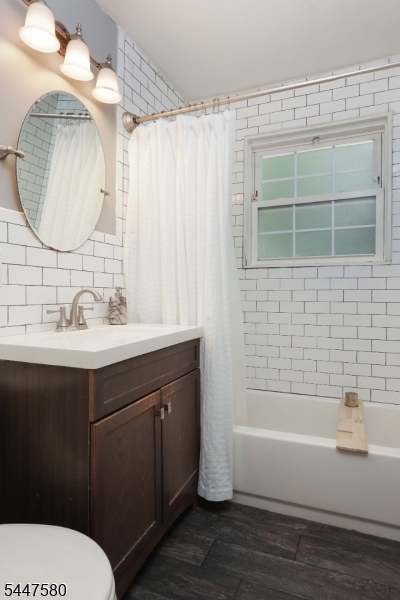 46 F Parkway Village Property Photo 11