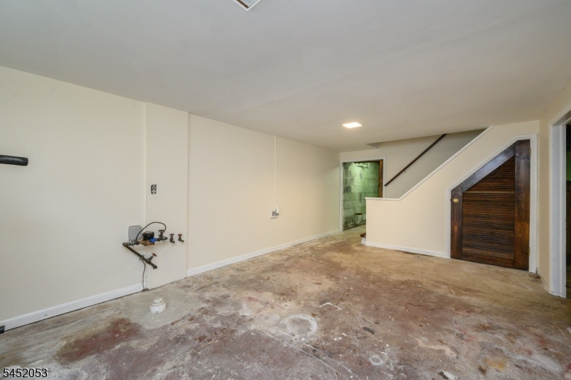 120 Besler Ave Property Photo 32
