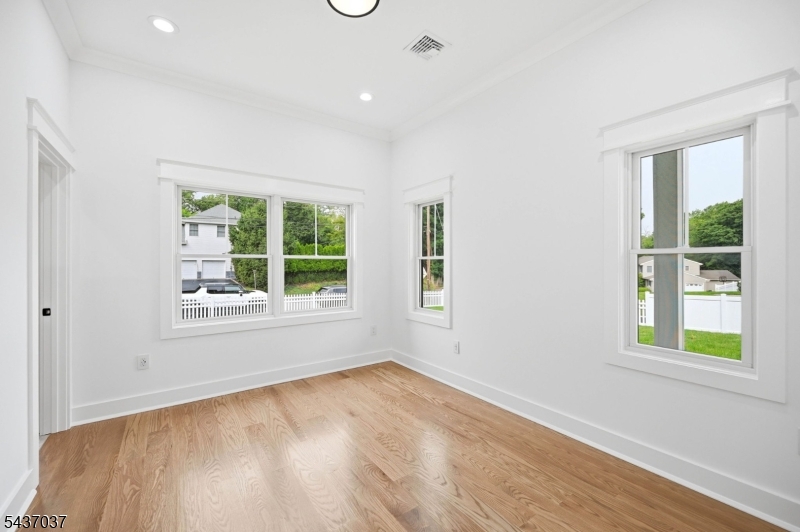 274 Hillside Ave Property Photo 15