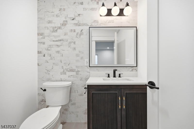 274 Hillside Ave Property Photo 34
