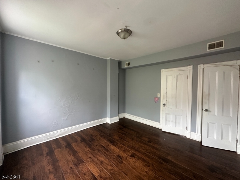 60 Oak Street Property Photo 3
