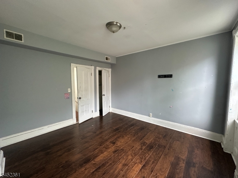 60 Oak Street Property Photo 27