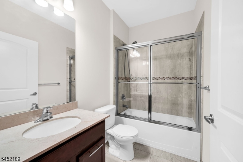 102 E Elizabeth Ave 309 Property Photo 10