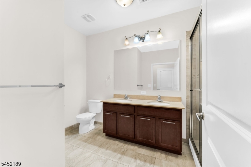 102 E Elizabeth Ave 309 Property Photo 15