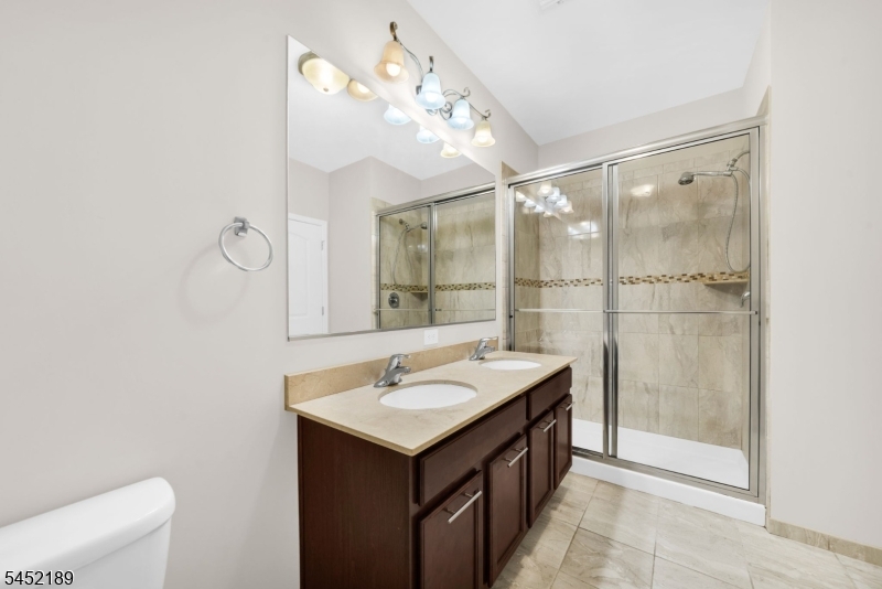 102 E Elizabeth Ave 309 Property Photo 16