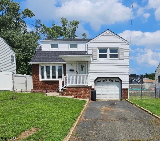 4 Carter Pl Property Photo 1