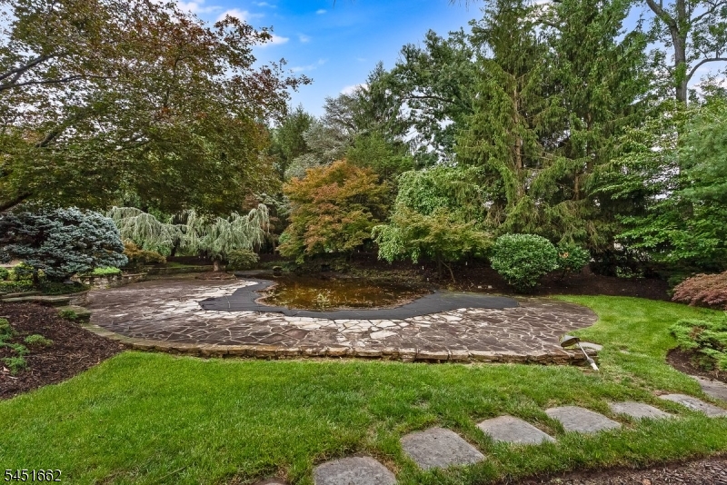 31 Blackbirch Rd Property Photo 22