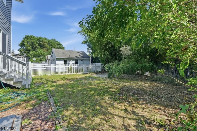 88 6th St Property Photo 47