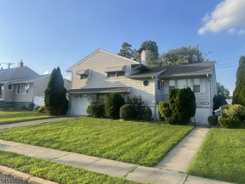 100 Wortylko St Property Photo 2