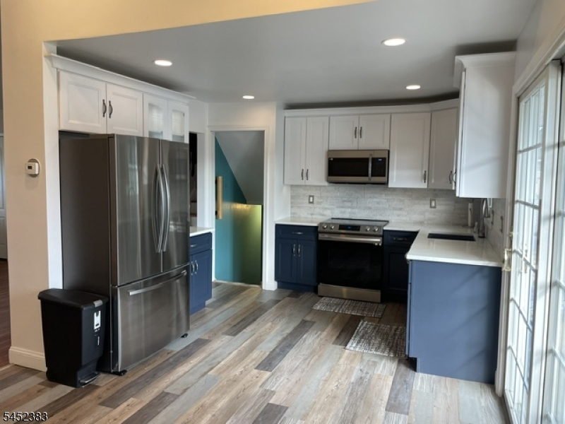 100 Wortylko St Property Photo 4