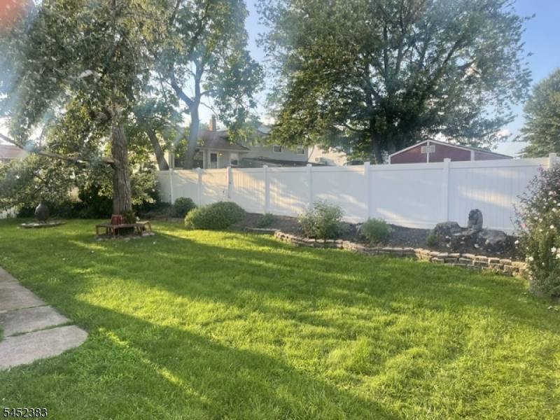 100 Wortylko St Property Photo 38