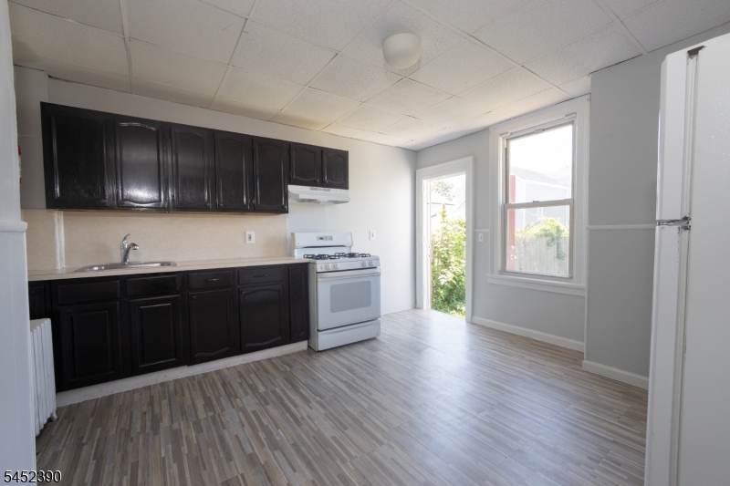 297 W Broadway 1 Property Photo 1