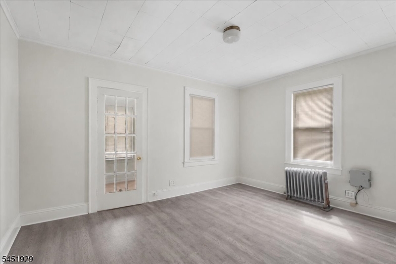 1036 Morris St Property Photo 13