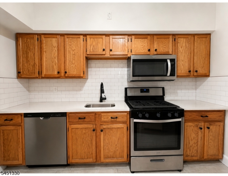 675 Joralemon St A-2 A2 Property Photo 1