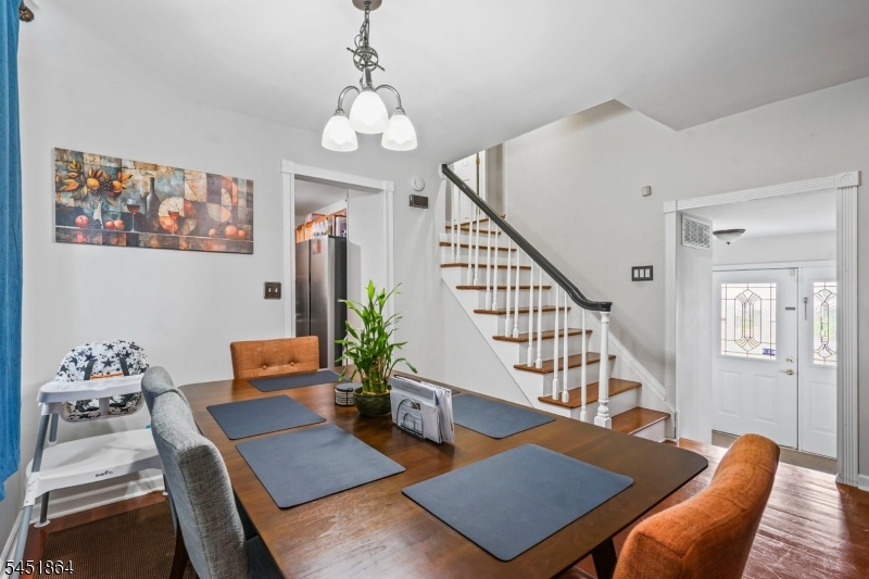 116 7th St Property Photo 5