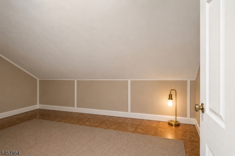 116 7th St Property Photo 13