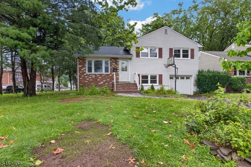 305 William St Property Photo 5