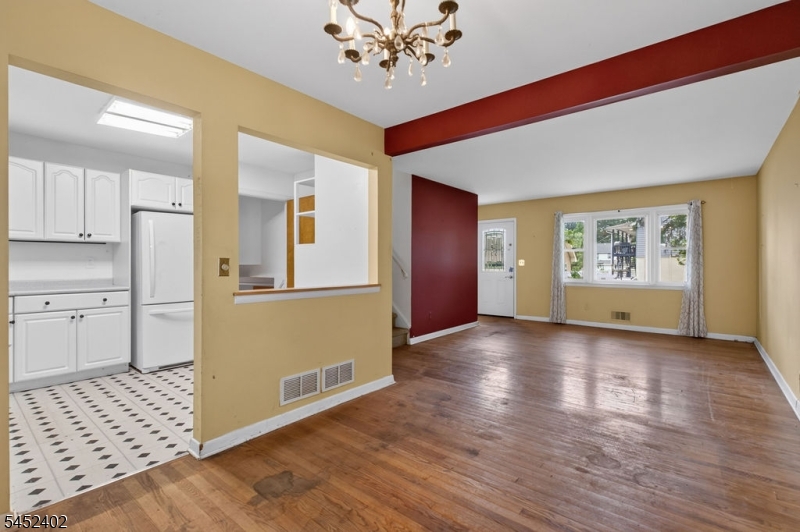 305 William St Property Photo 16
