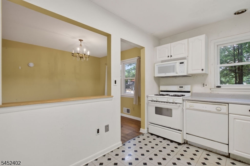 305 William St Property Photo 24