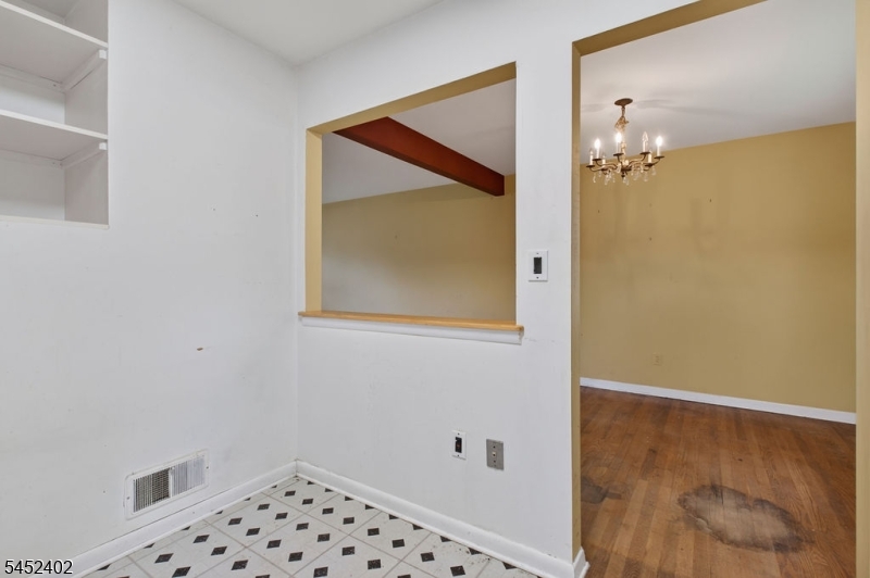 305 William St Property Photo 25