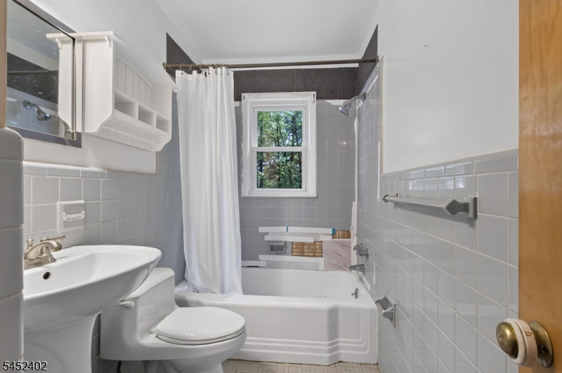 305 William St Property Photo 33