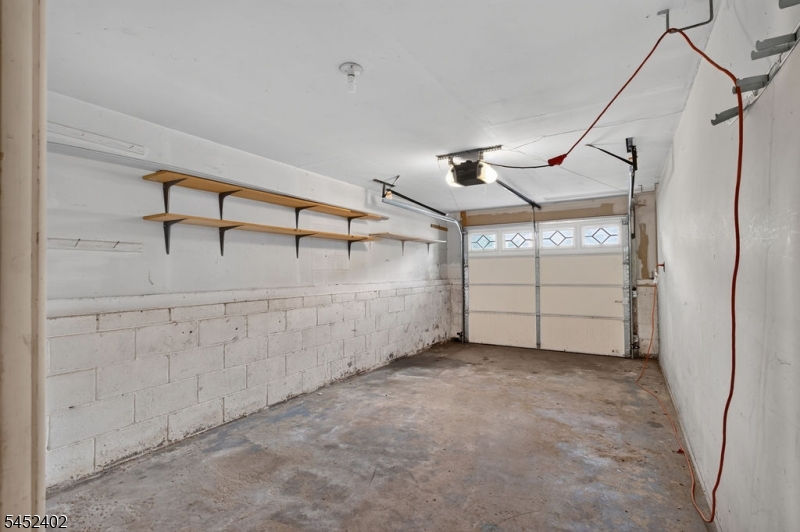 305 William St Property Photo 42
