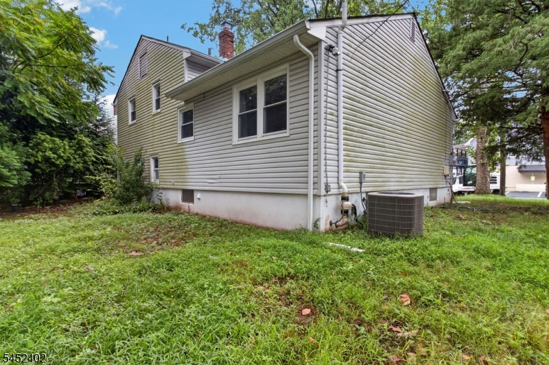 305 William St Property Photo 43