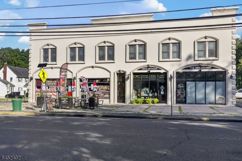 305 William St Property Photo 44