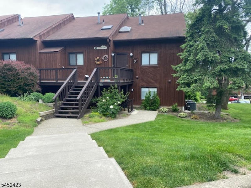 5 Sugar Loaf Ct 8 Property Photo 2