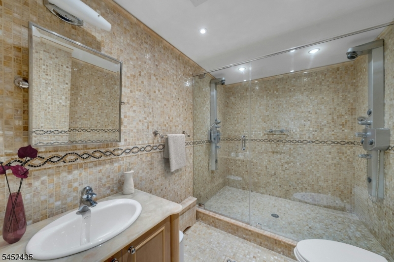 8 Driftwood Drive Property Photo 18