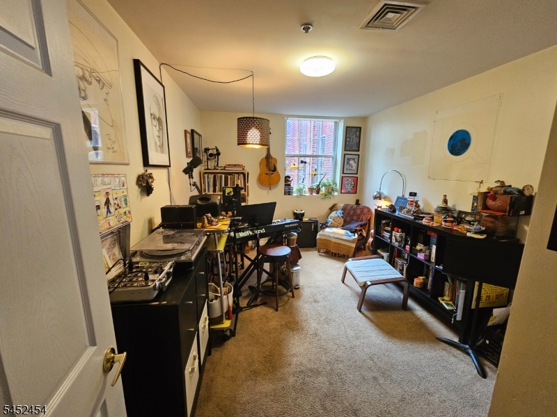 79 Montgomery St 4f Property Photo 5