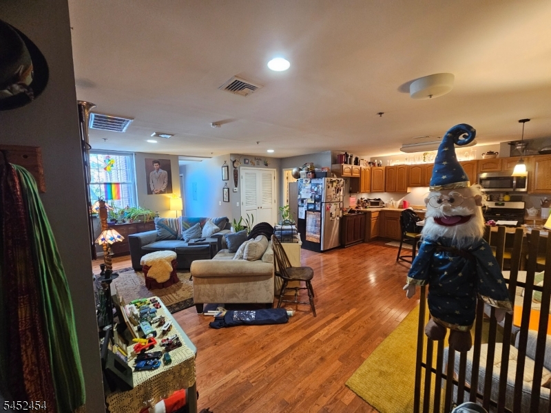 79 Montgomery St 4f Property Photo 17