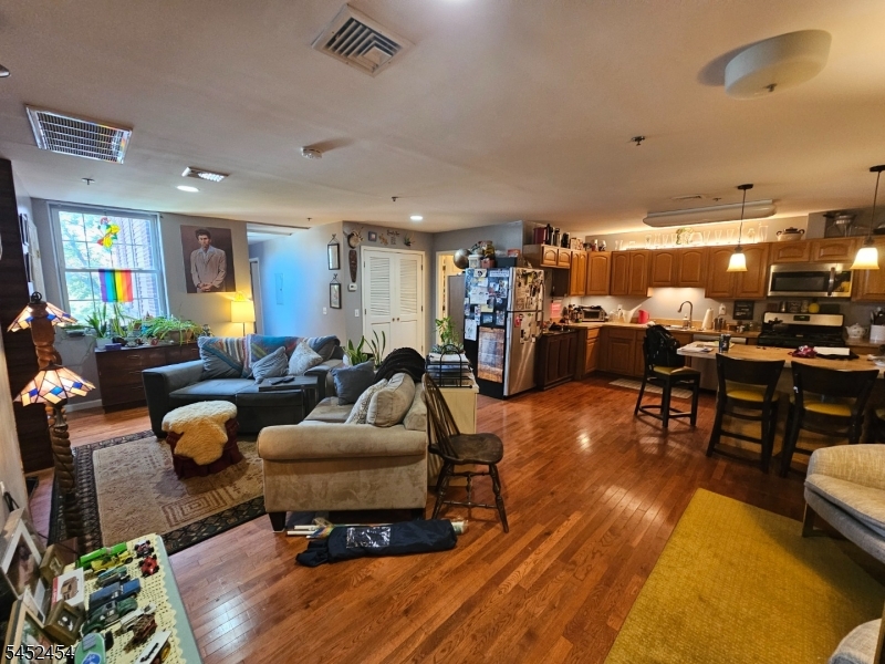 79 Montgomery St 4f Property Photo 23