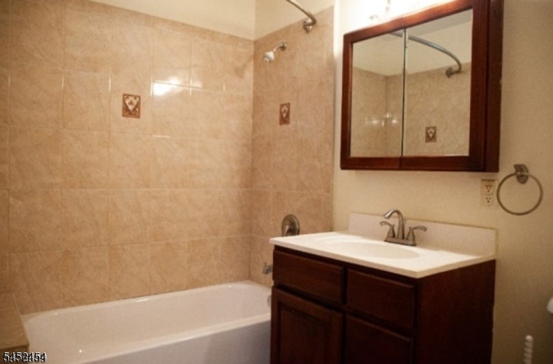79 Montgomery St 4f Property Photo 38