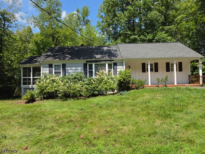 50 Mountainview Rd Property Photo 2