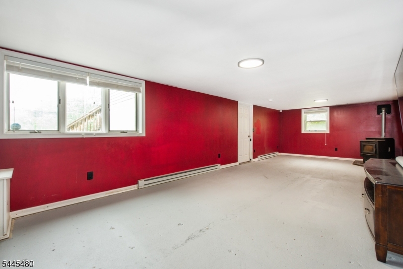 2 Glen Rd Property Photo 25