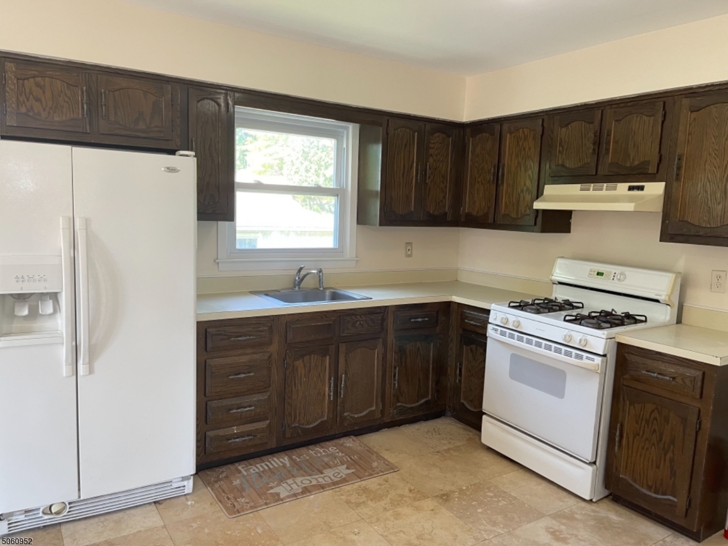 95 S Valley Rd 2 Property Photo 6