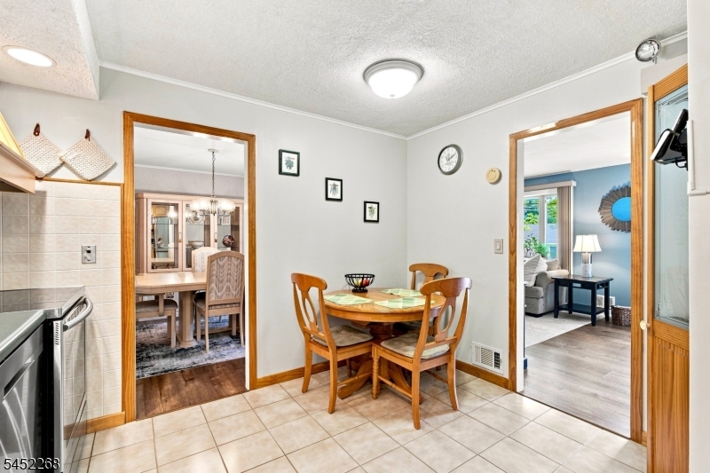24 Stony Brook Rd Property Photo 8